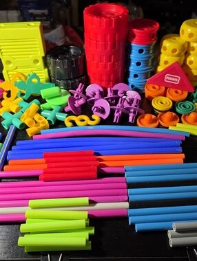 Vintage 1993 Playskool Tinker Toys Lot 3 Pounds Plastic